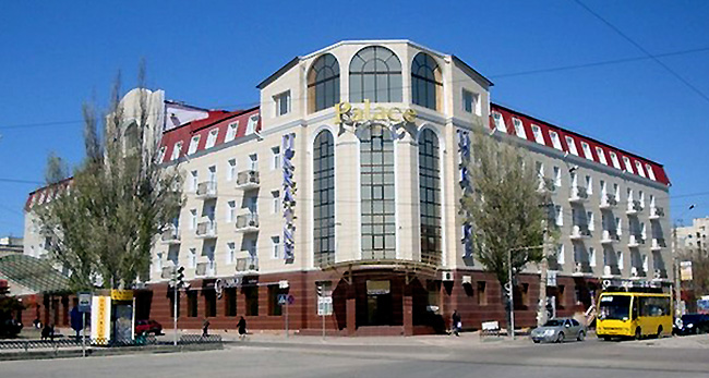 Hotel-Ukraine-Palace